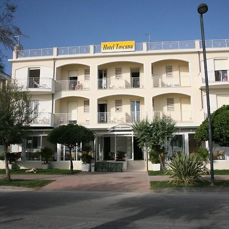 Hotel Toscana Маротта Экстерьер фото
