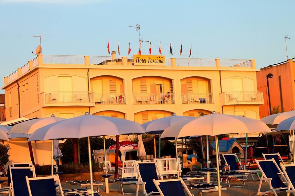 Hotel Toscana Маротта Экстерьер фото